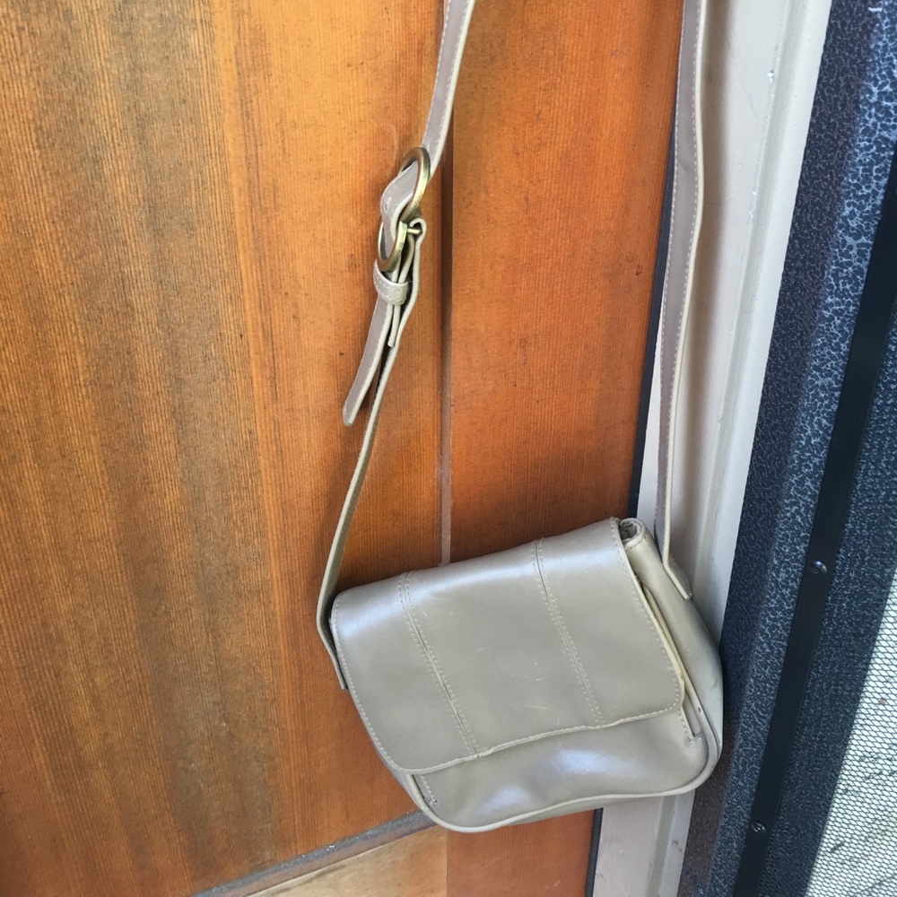 Vintage liz Claiborne crossbody